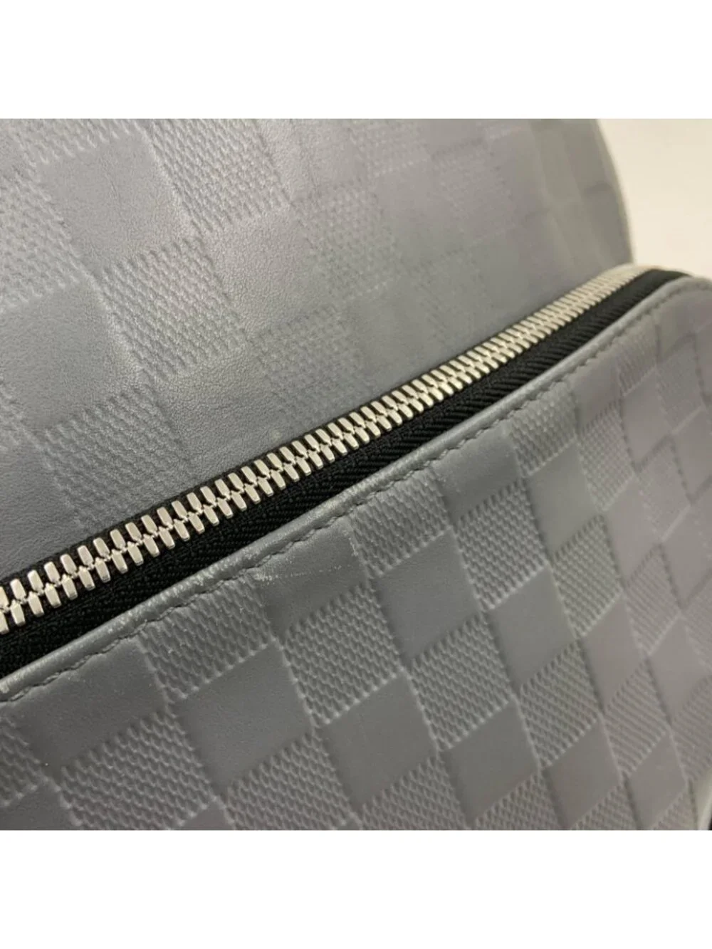 Louis Vuitton manufacturer louis